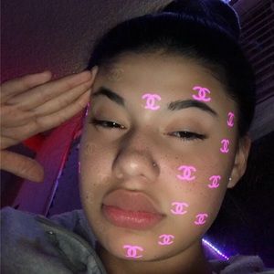 Meet your Posher, Esperanza